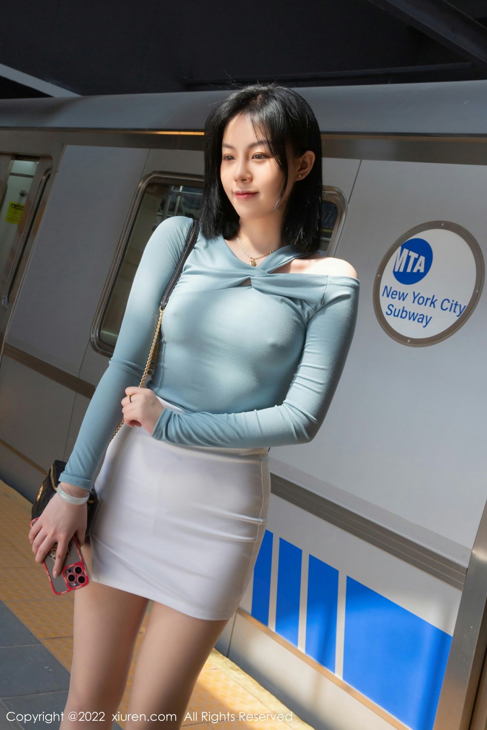 [XiuRen秀人网] 2022.03.10 No.4702 一颗甜蛋黄a 地铁写真-最新发布论坛-免费套图-看套图