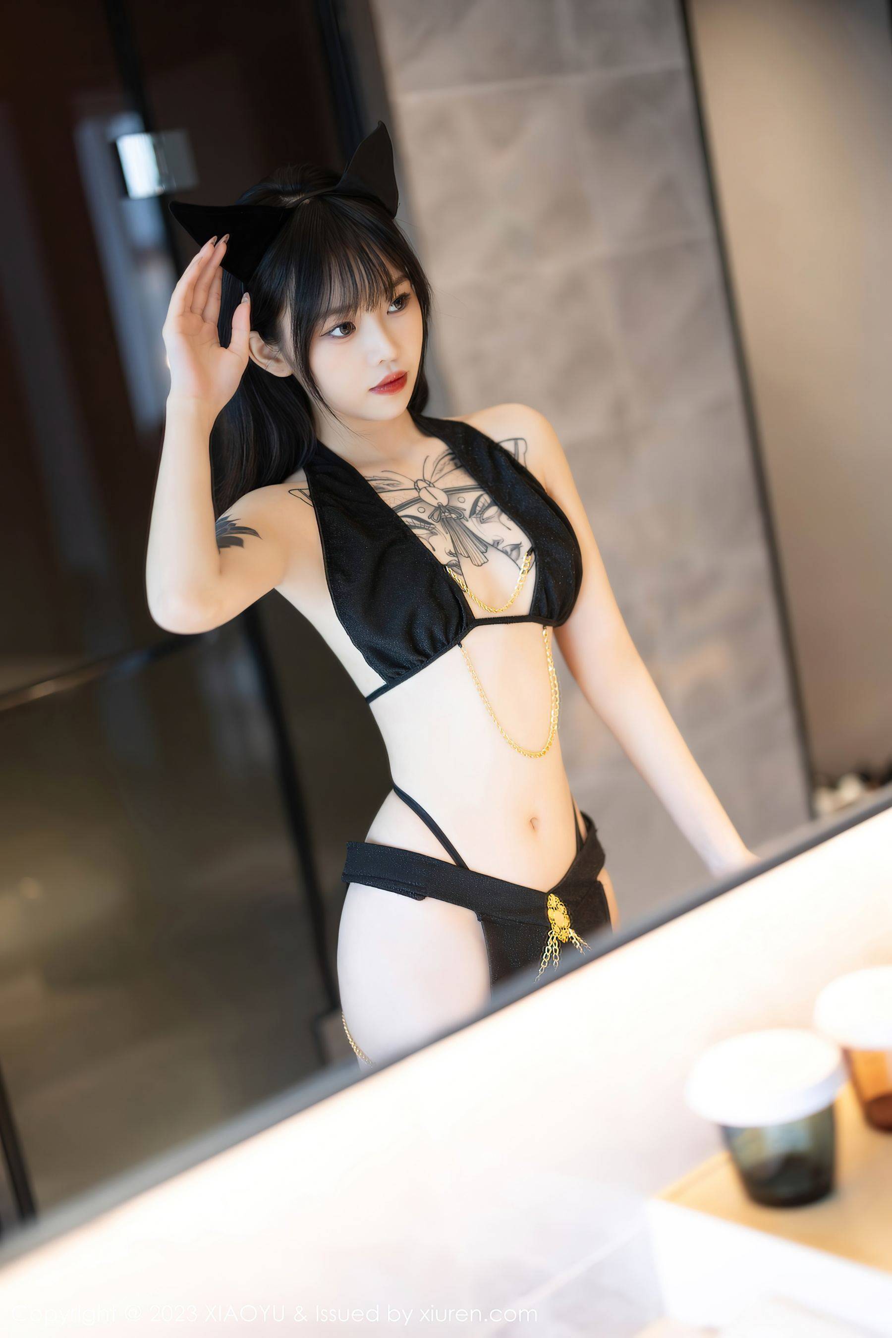 [XIAOYU语画界] VOL.1118 奶瓶. 旗袍美腿Xiuren秀人写真高清美女套图写真下载-看套图看套图