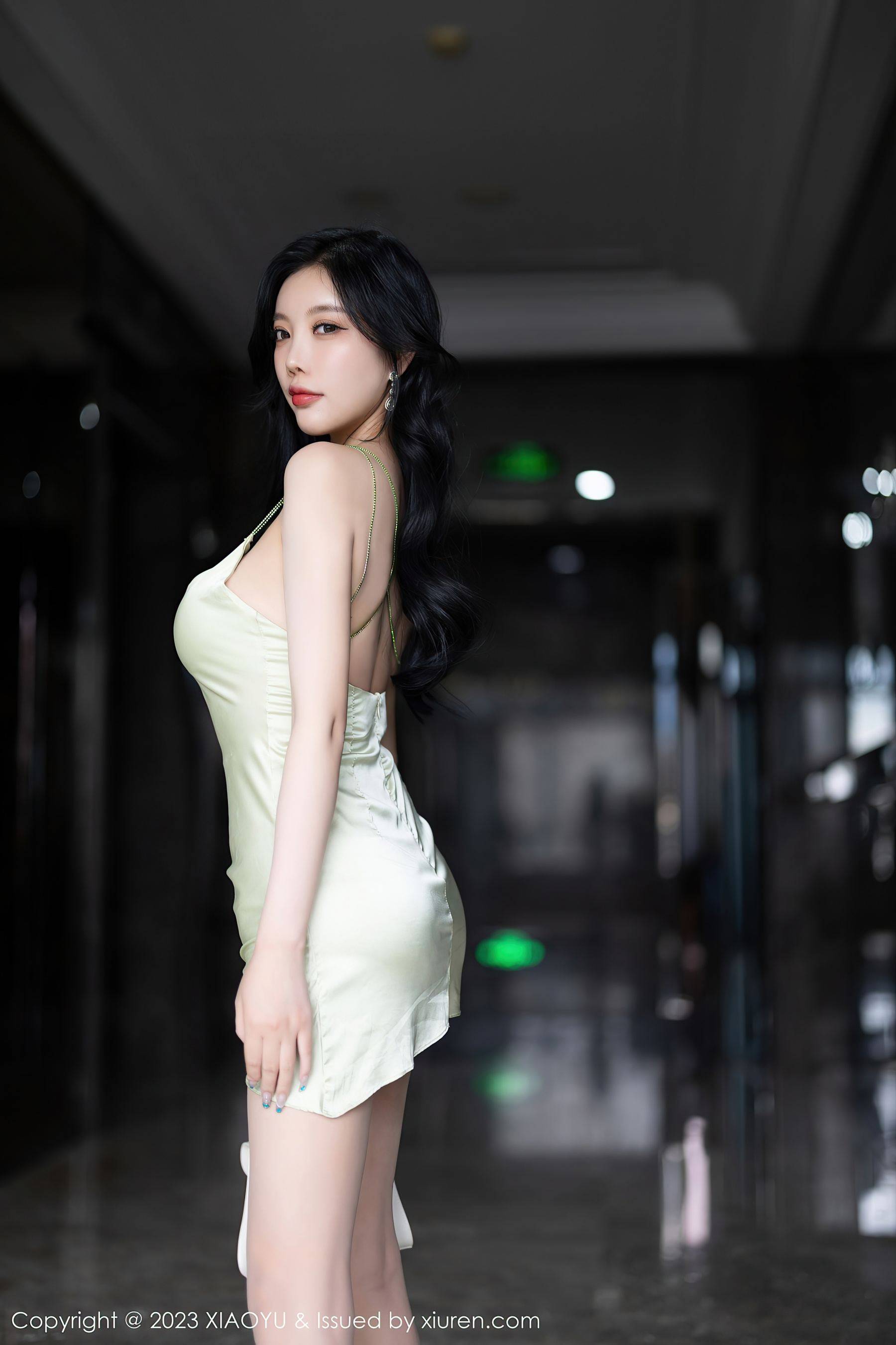 [XIAOYU语画界] VOL.1143 杨晨晨Yome 丰腴美臀Xiuren秀人写真高清美女套图写真下载-看套图看套图