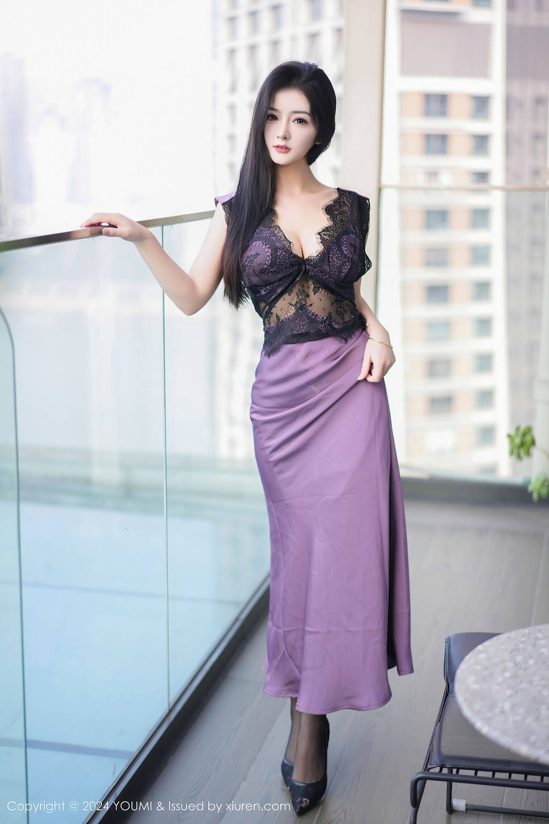 [YOUMI尤蜜荟] VOL.1036 小茶茶tea 黑丝性感Xiuren秀人写真高清美女套图写真下载-看套图看套图