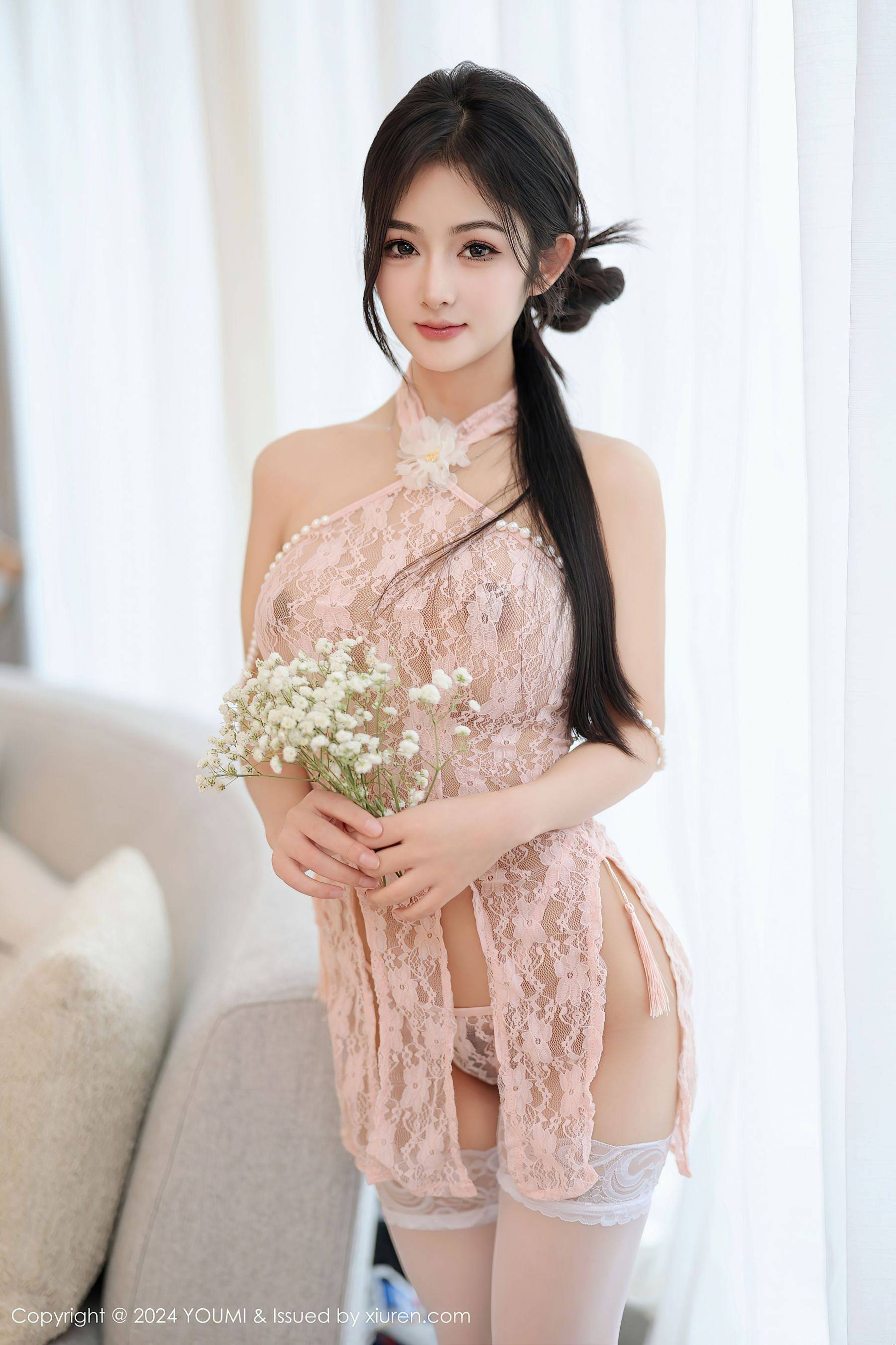 [YOUMI尤蜜荟] VOL.1045 小茶茶tea 丝袜美腿Xiuren秀人写真高清美女套图写真下载-看套图看套图