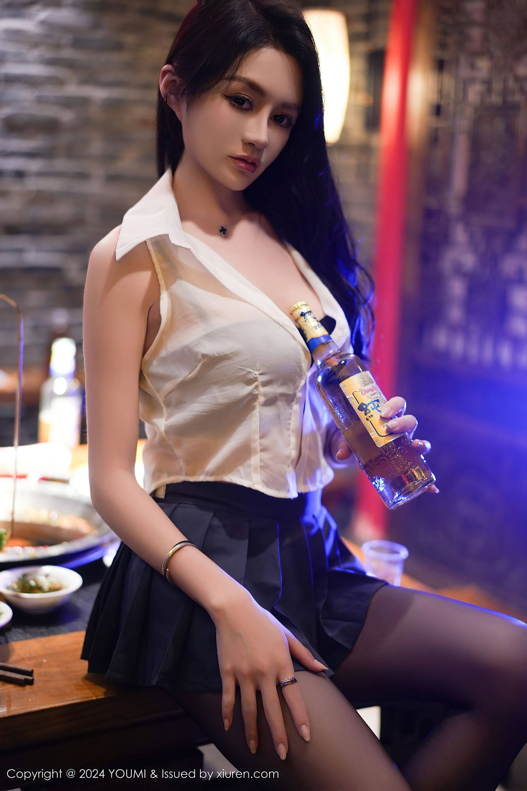 [YOUMI尤蜜荟] VOL.1062 林幼一 美腿黑丝Xiuren秀人写真高清美女套图写真下载-看套图看套图