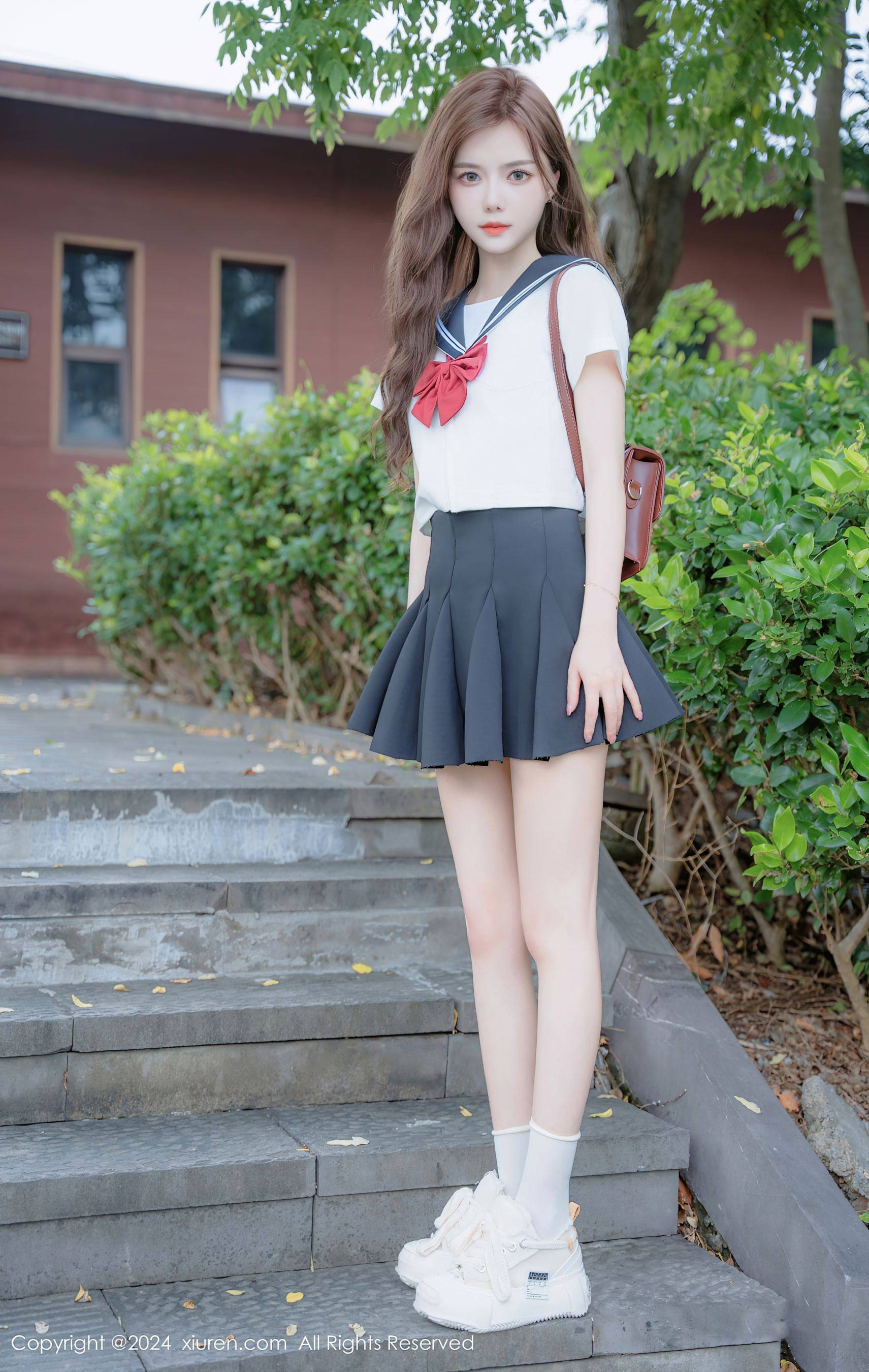 [XiuRen秀人网] No.8948 拍黄瓜girl 美腿性感Xiuren秀人写真高清美女套图写真下载-看套图看套图