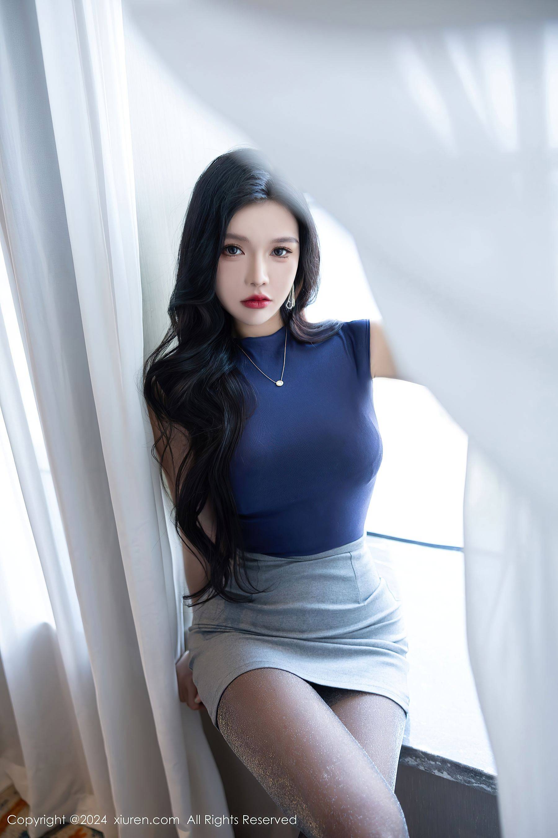 [XiuRen秀人网] No.9082 娜比 美腿黑丝Xiuren秀人写真高清美女套图写真下载-看套图看套图