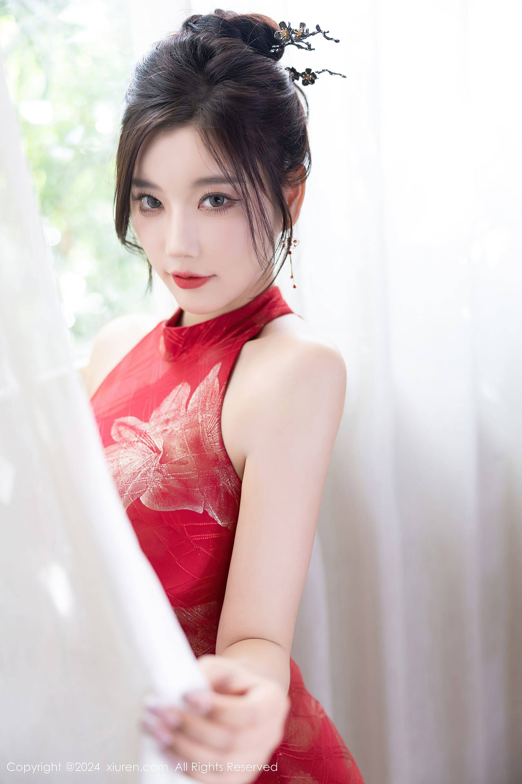 [XiuRen秀人网] No.8996 杨晨晨Yome 黑丝美腿Xiuren秀人写真高清美女套图写真下载-看套图看套图
