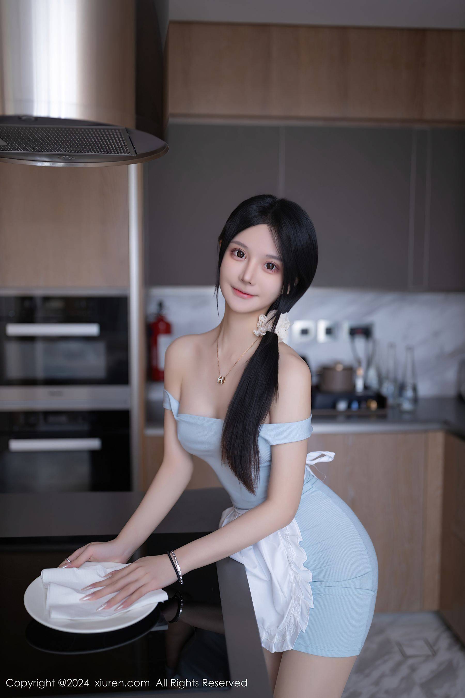 [XiuRen秀人网] No.8597 幼幼 丝袜美腿Xiuren秀人写真高清美女套图写真下载-看套图看套图