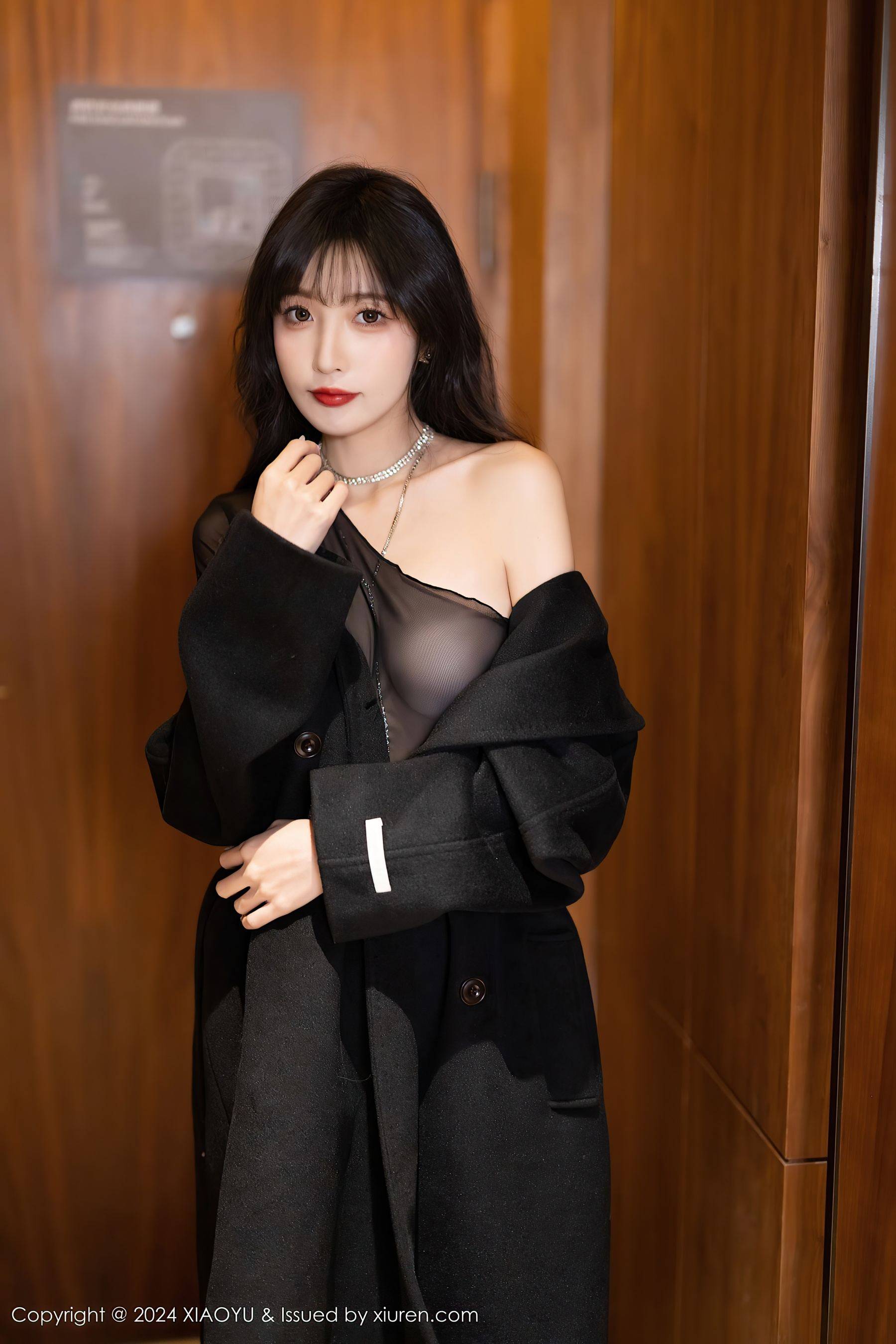 [XIAOYU语画界] VOL.1215 林星阑 美腿黑丝Xiuren秀人写真高清美女套图写真下载-看套图看套图