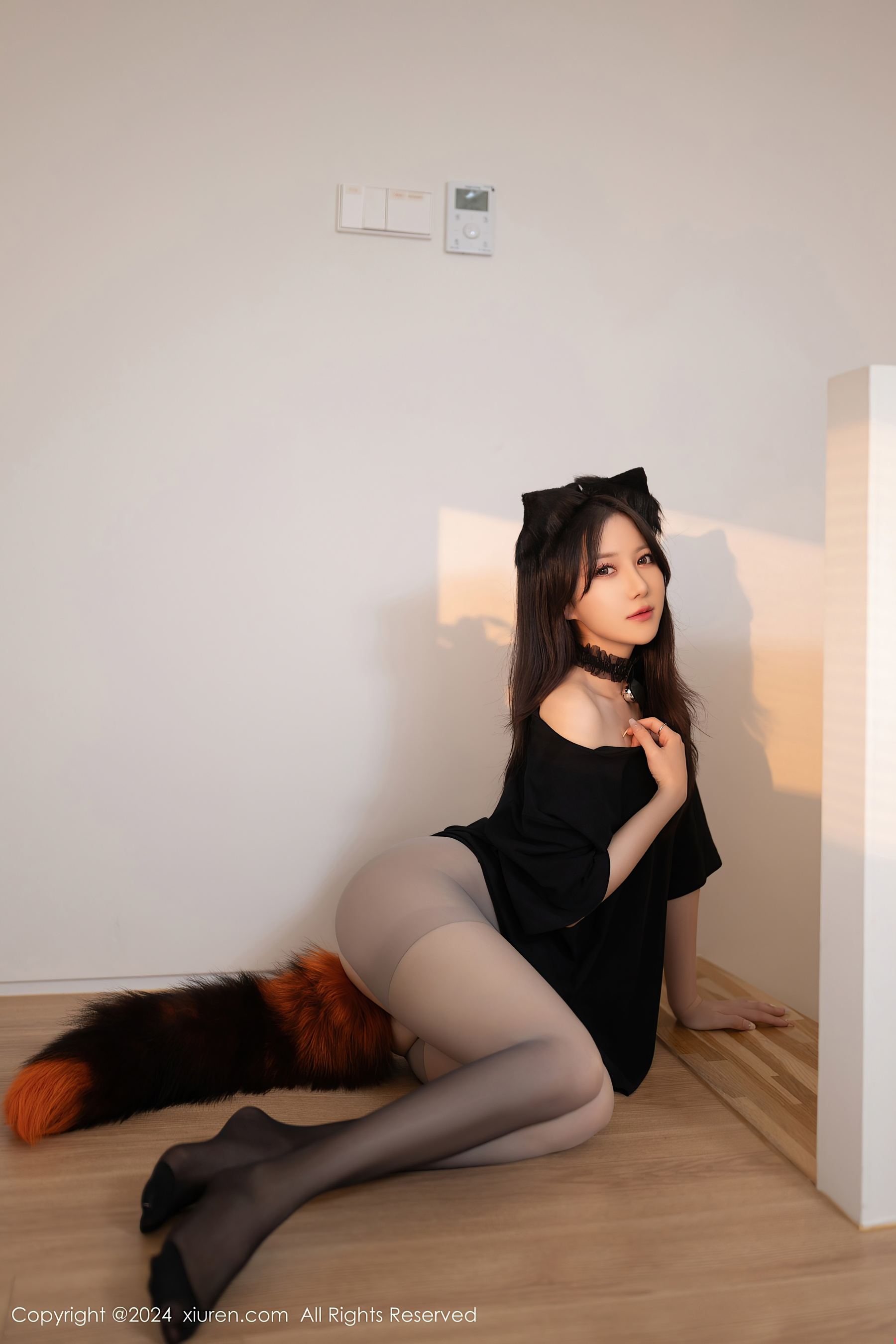 [XiuRen秀人网] No.9314 鱼子酱Fish 美腿黑丝Xiuren秀人写真高清美女套图写真下载-看套图看套图