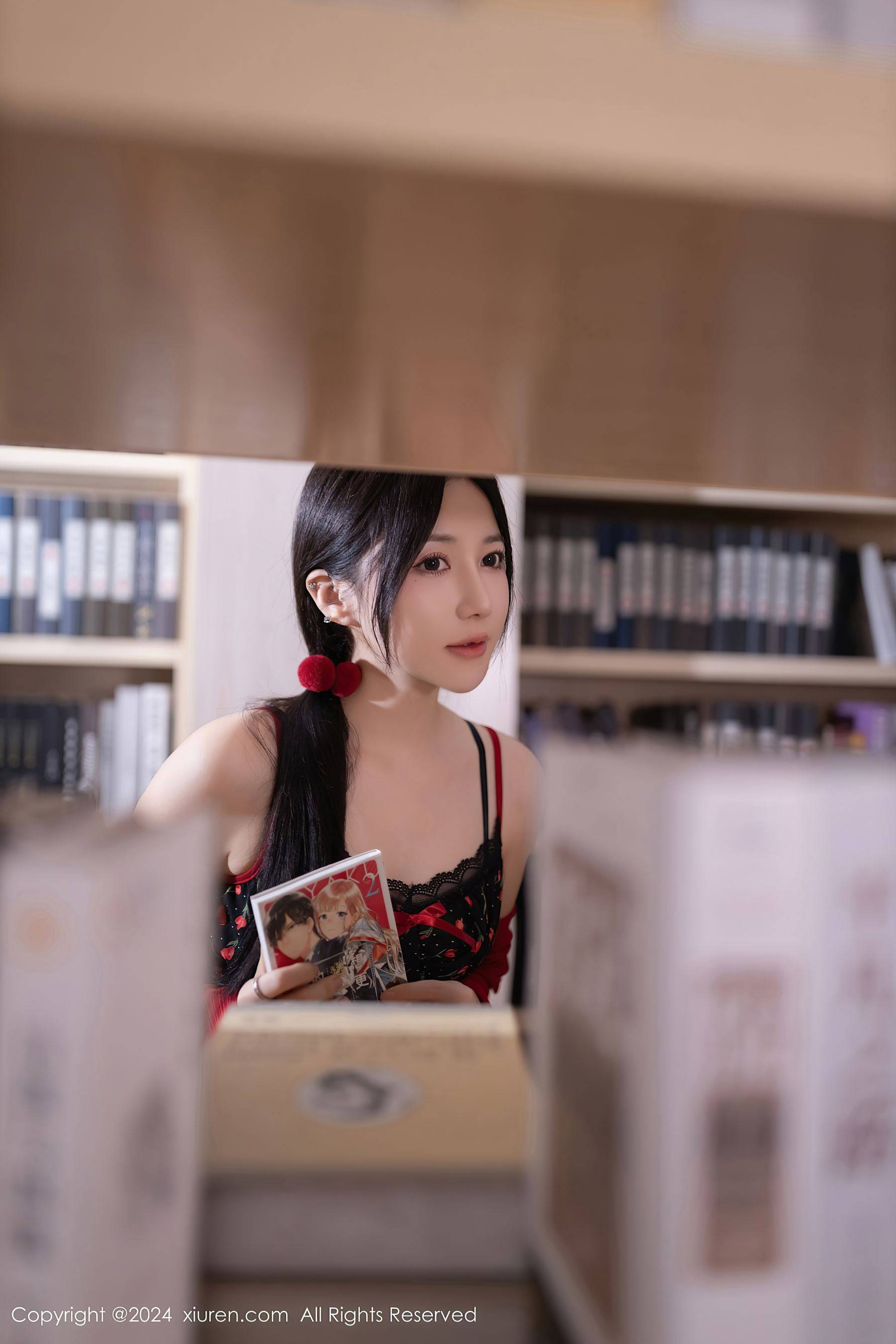 [XiuRen秀人网] No.8596 鱼子酱Fish 美腿性感Xiuren秀人写真高清美女套图写真下载-看套图看套图