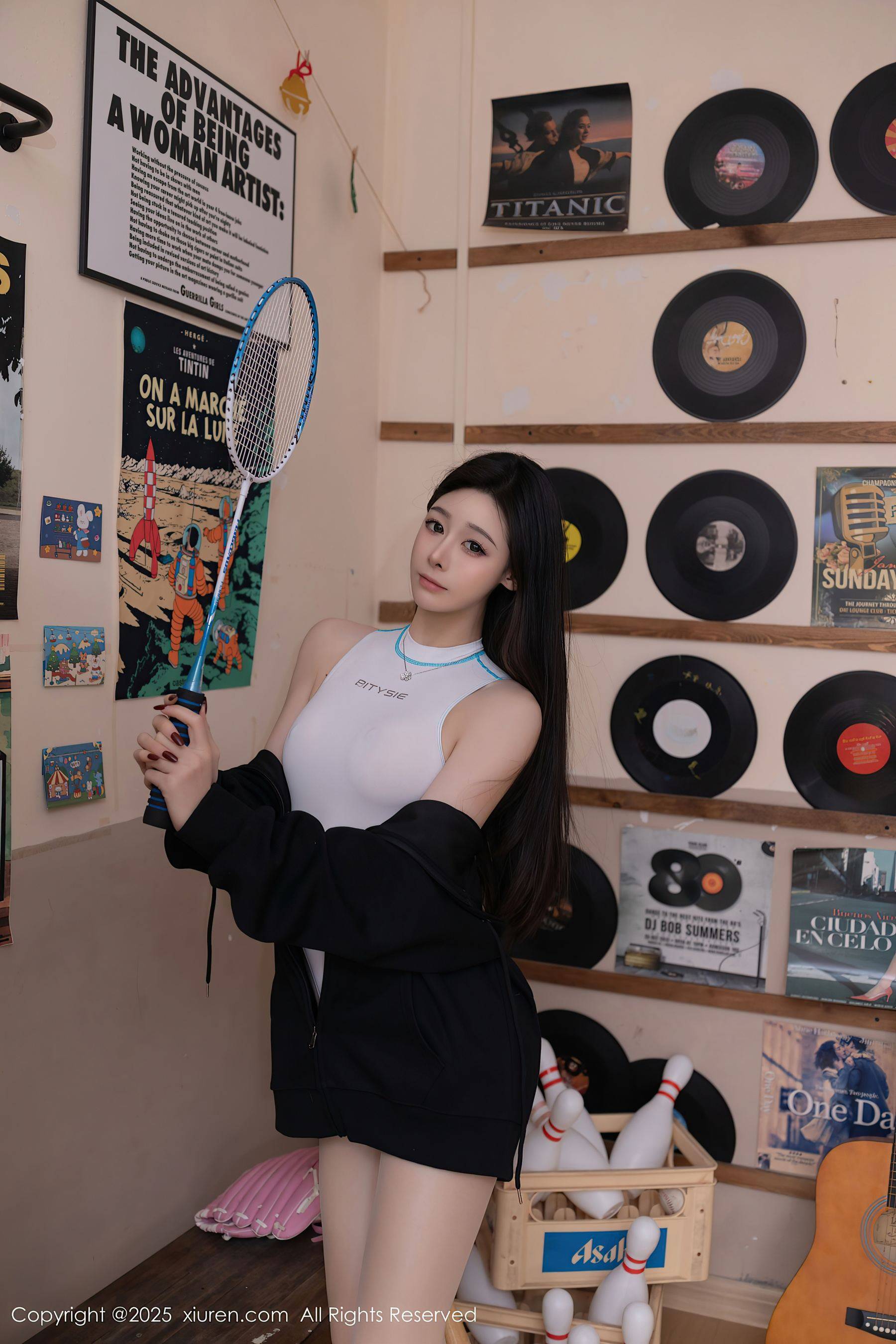 [XiuRen秀人网] No.9707 小逗逗 丝袜美腿Xiuren秀人写真高清美女套图写真下载-看套图看套图