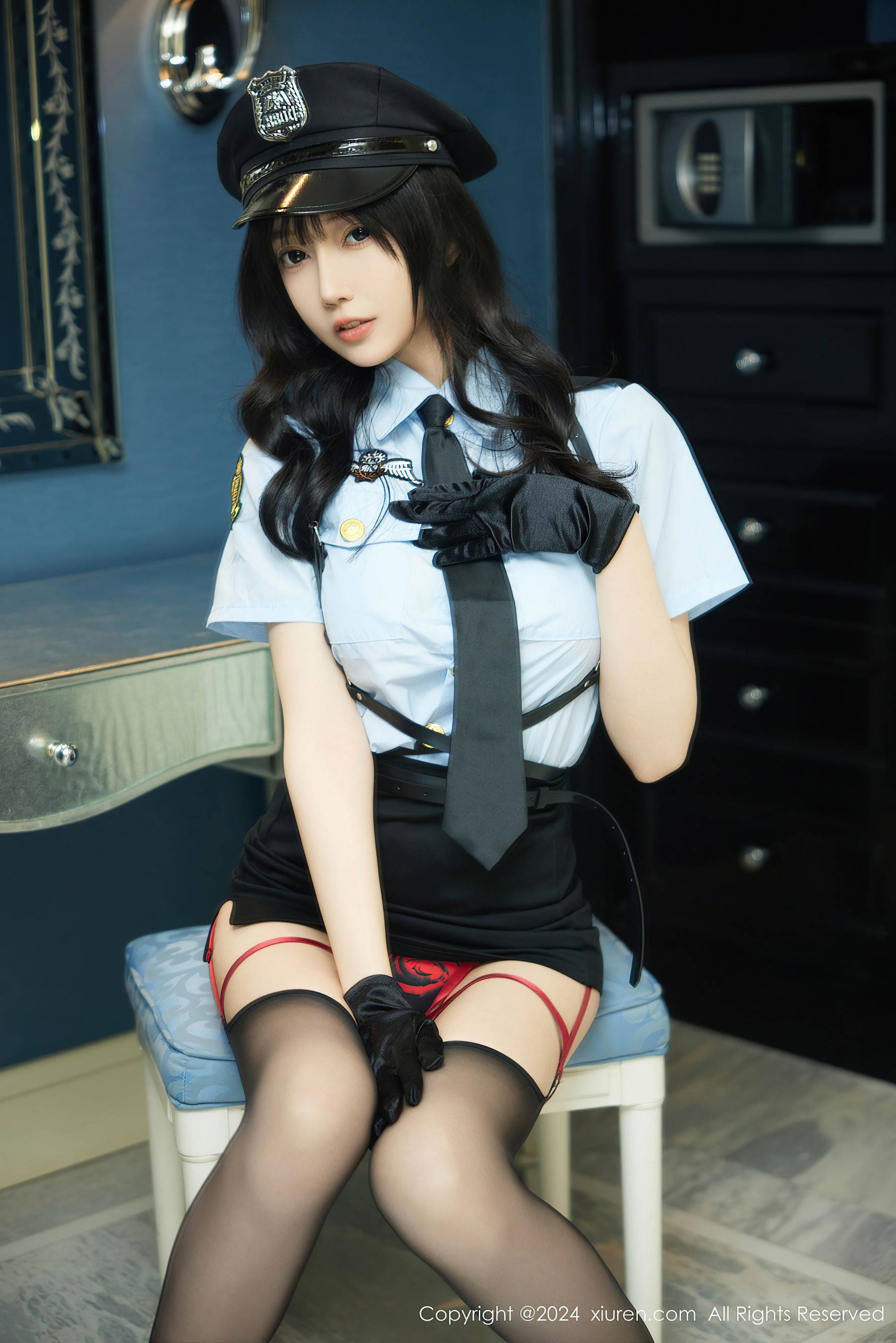 [XiuRen秀人网] No.9185 玥儿玥er 黑丝美腿Xiuren秀人写真高清美女套图写真下载-看套图看套图