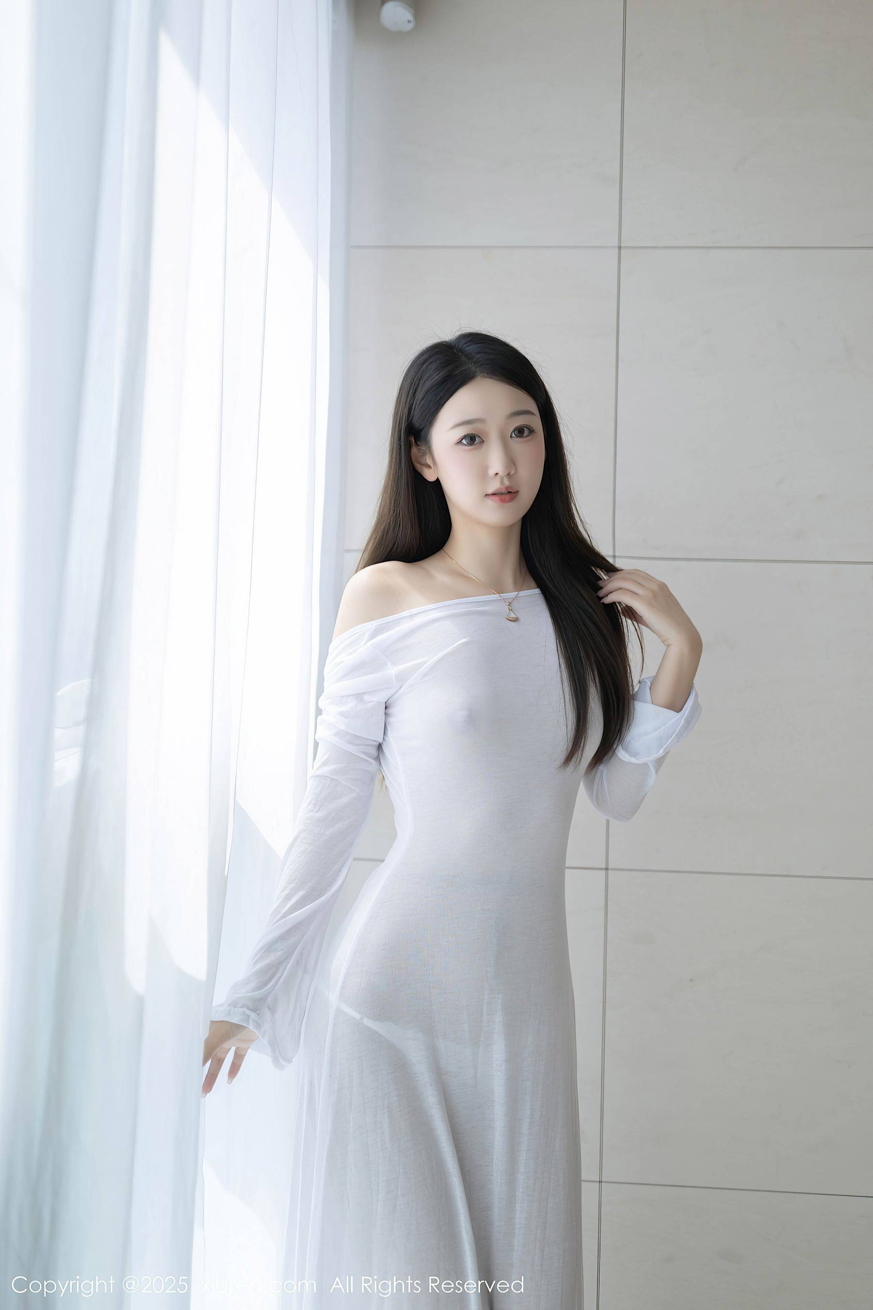 [XiuRen秀人网] No.9840 唐安琪 长裙美腿Xiuren秀人写真高清美女套图写真下载-看套图看套图