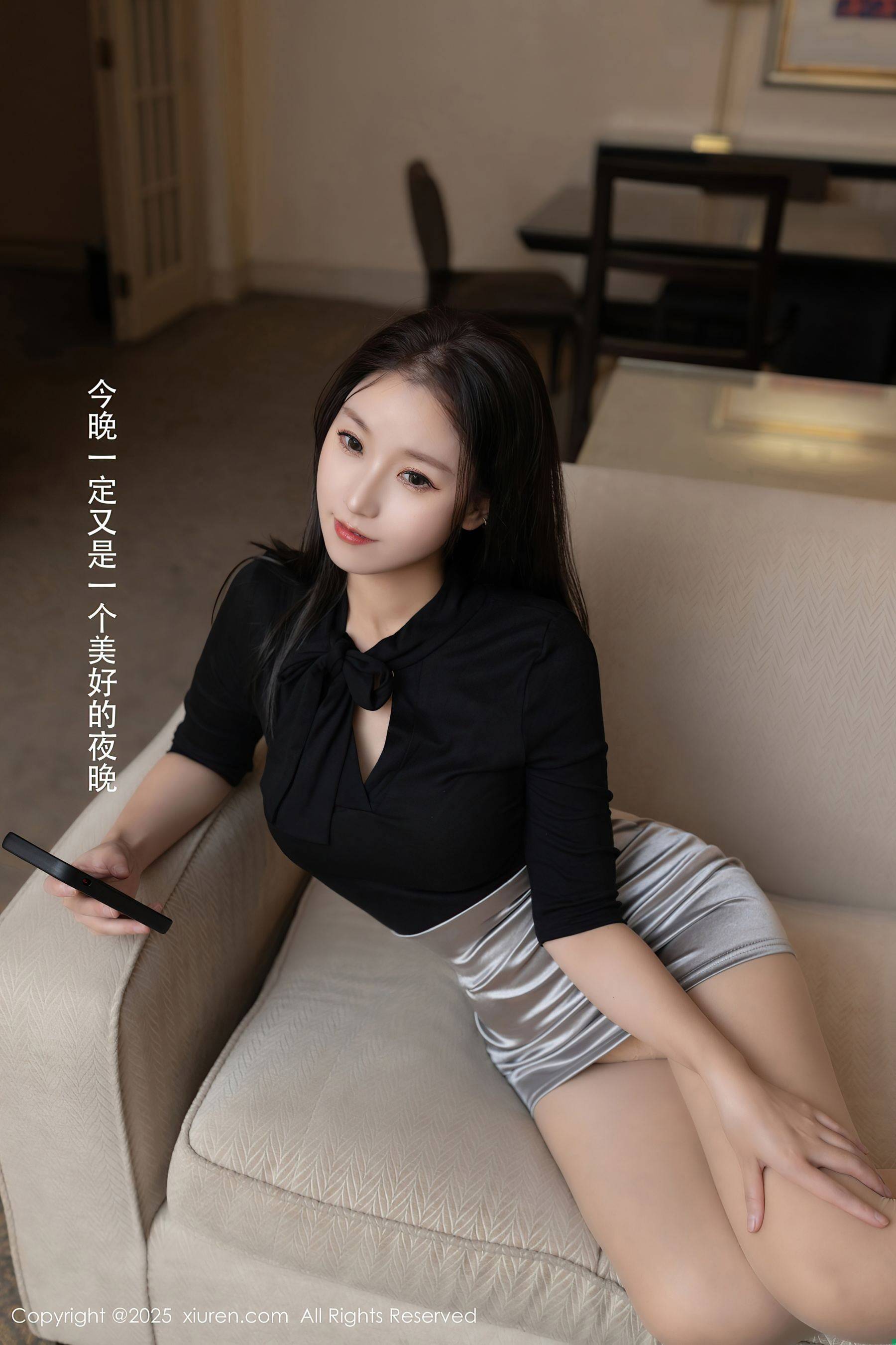 [XiuRen秀人网] No.9875 杏子Yada 丝袜美腿Xiuren秀人写真高清美女套图写真下载-看套图看套图