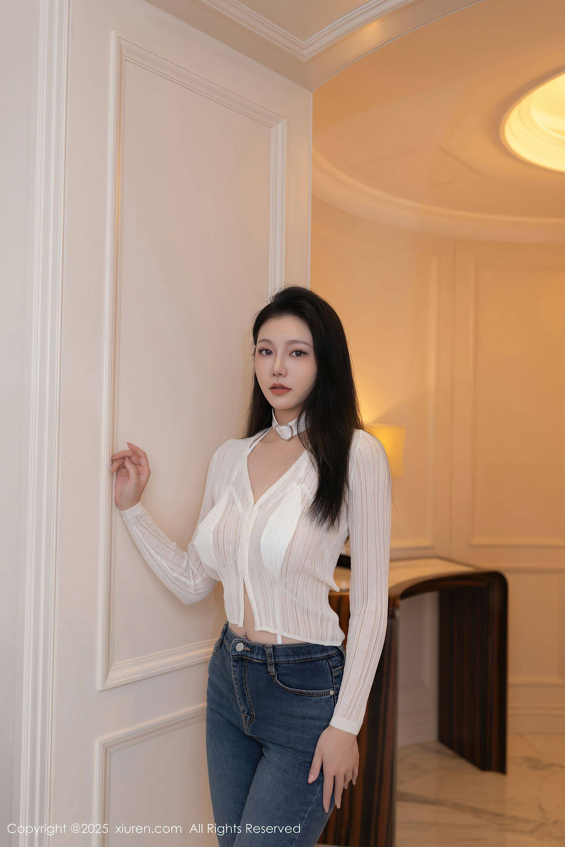 [XiuRen秀人网] No.9900 安然anran 丝袜美腿Xiuren秀人写真高清美女套图写真下载-看套图看套图