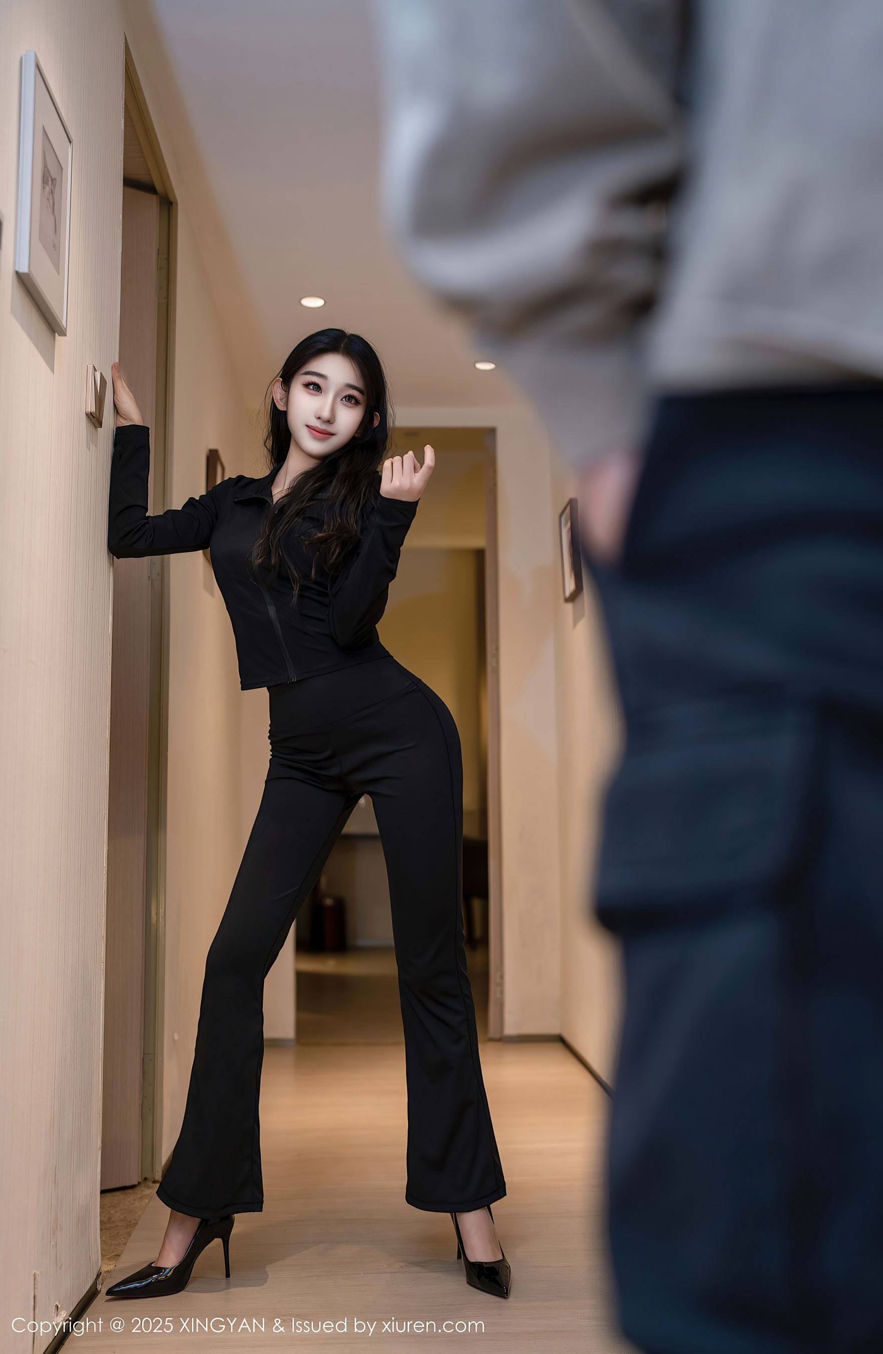 [XINGYAN星颜社] VOL.321 星冉 美腿性感Xiuren秀人写真高清美女套图写真下载-看套图看套图