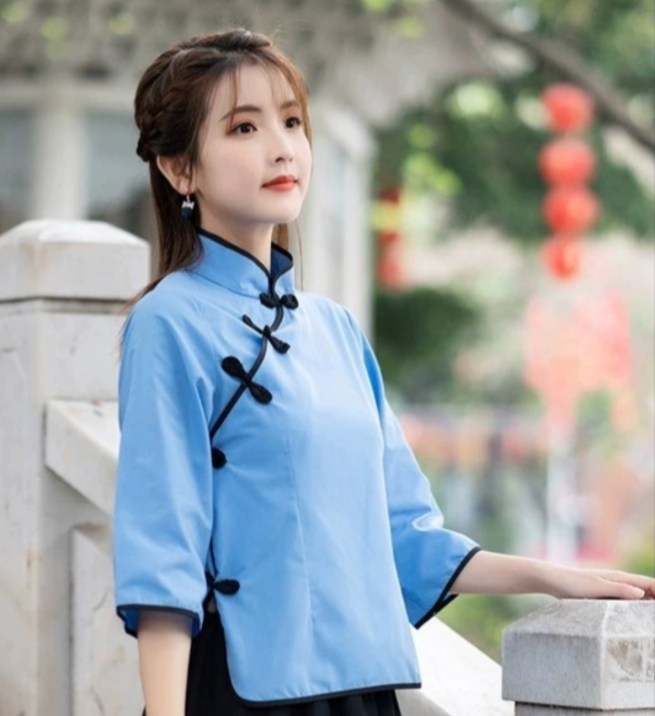 穿上秀禾服Xiuren秀人写真高清美女套图写真下载-看套图看套图