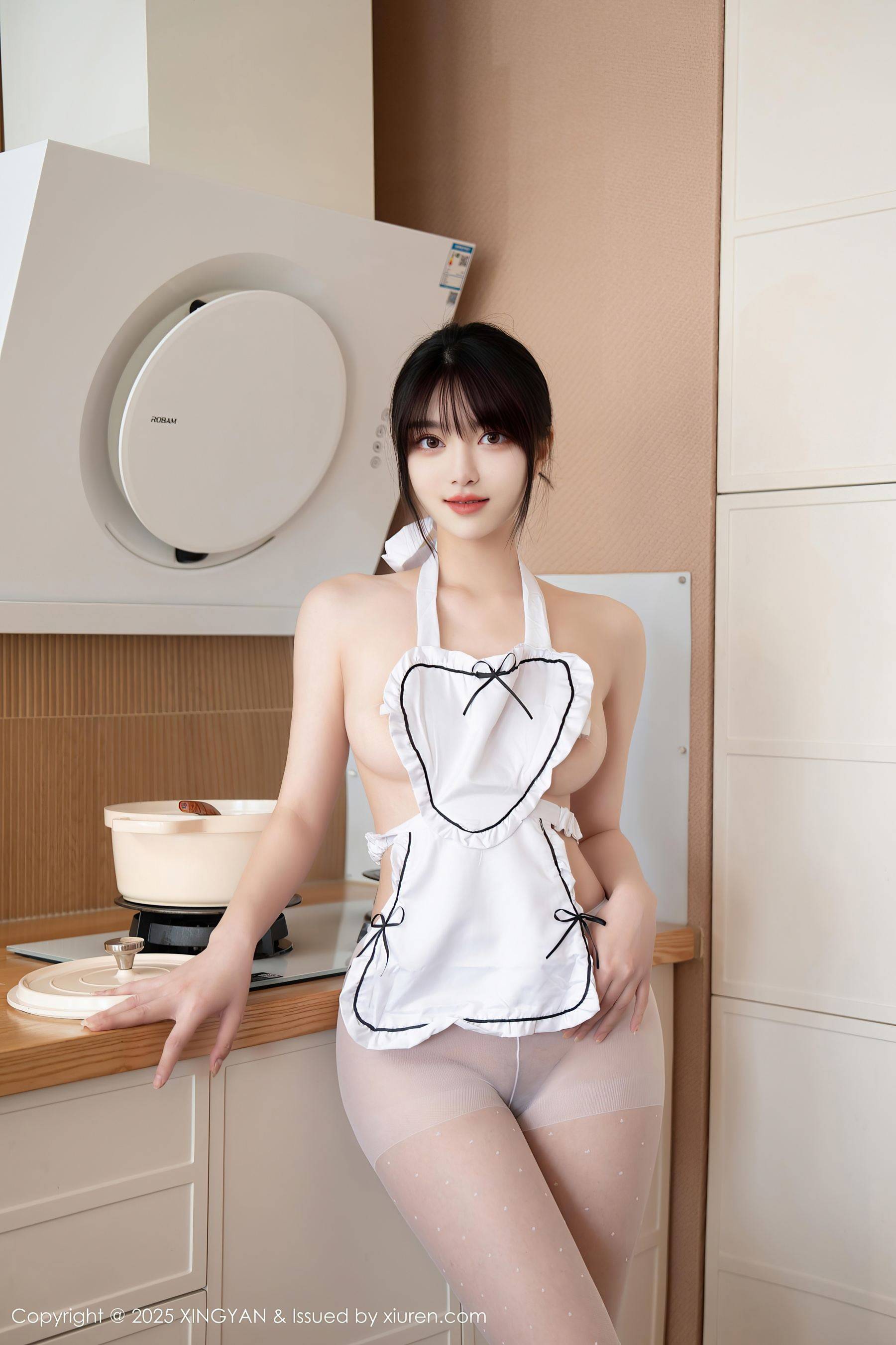 [XINGYAN星颜社] VOL.342 白露lulu 白色围裙Xiuren秀人写真高清美女套图写真下载-看套图看套图
