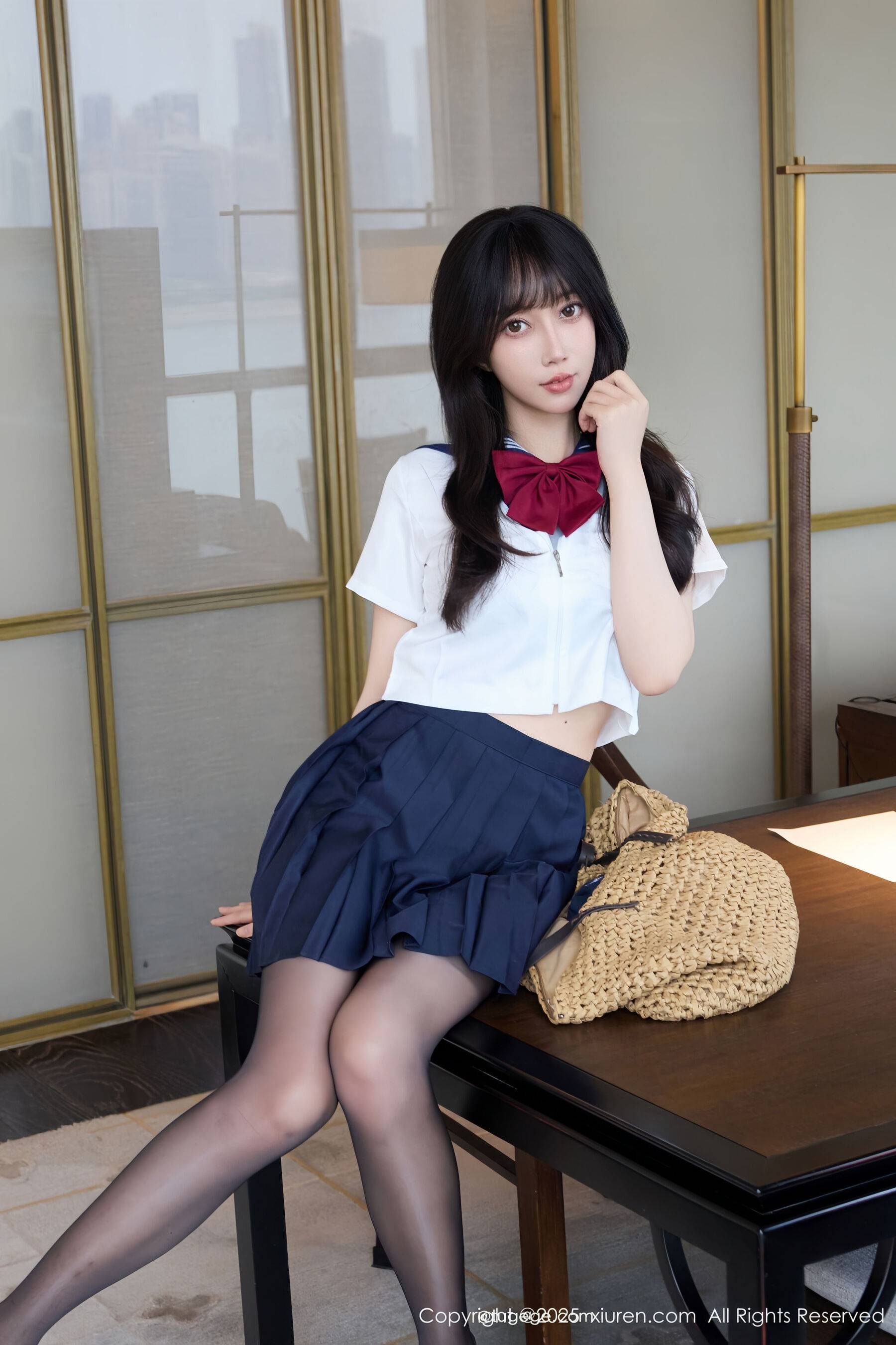 [XiuRen秀人网] 玥儿玥er No.10766Xiuren秀人写真高清美女套图写真下载-看套图看套图